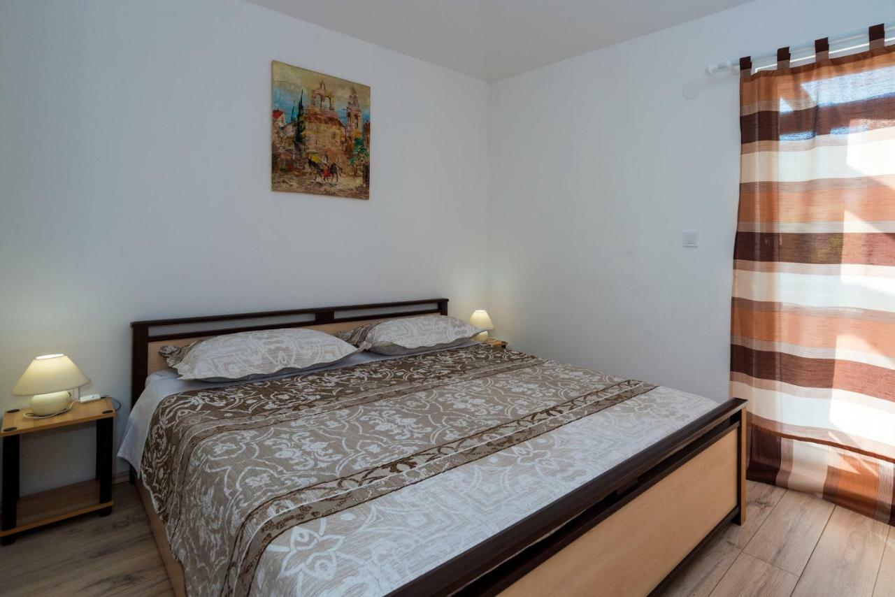 Apartments Intrada Ποντστράνα Εξωτερικό φωτογραφία