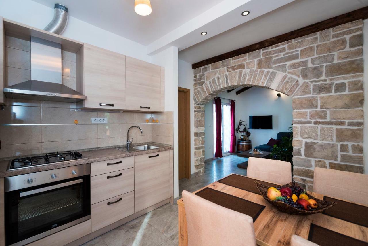 Apartments Intrada Ποντστράνα Εξωτερικό φωτογραφία